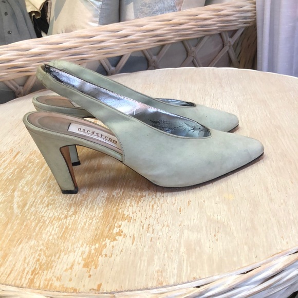 Shoes - Picture 2 of 3